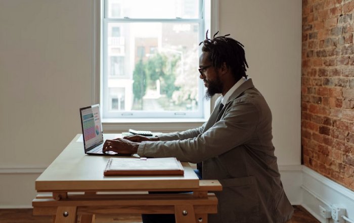 Article Image for Why Remote Work Continues to Redefine Business Culture